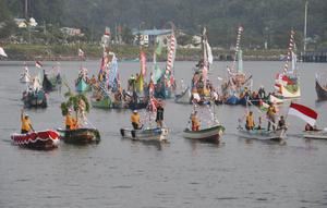 Festival Pacu Jalur. (dok. Biro Komunikasi Publik Kemenpar)
