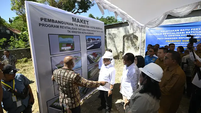 Menteri Pendidikan Dasar dan Menengah, Abdul Mu'ti saat berkunjung di Kupang, NTT.