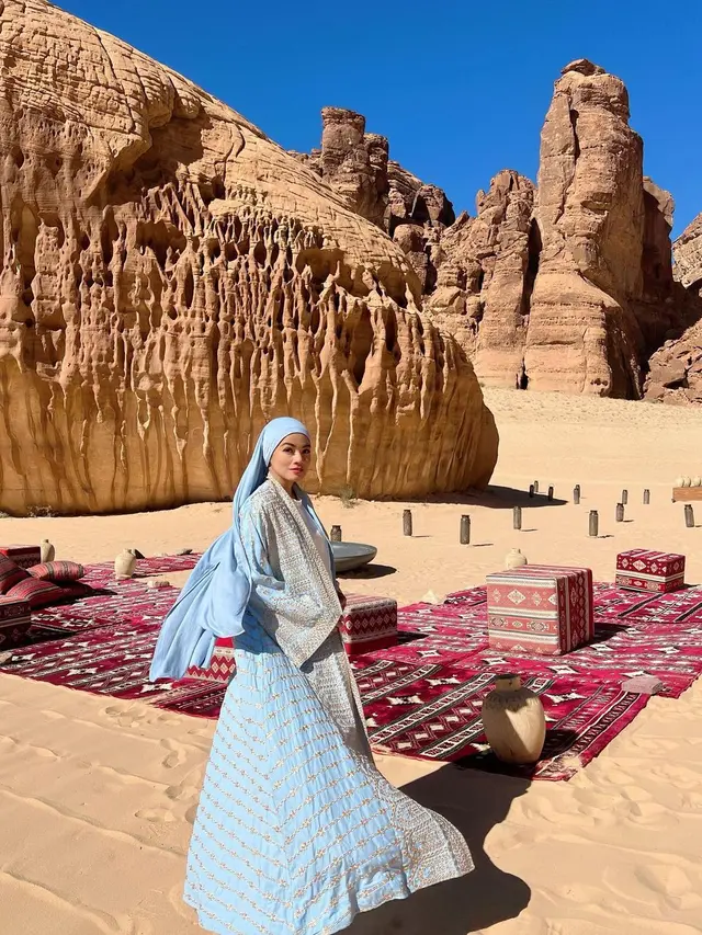 8 Adu Gaya Artis Saat Pakai Turban, dari Ayu Ting Ting, Bunga Citra Lestari, hingga Titi Kamal