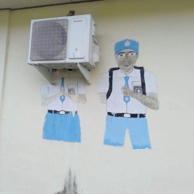 5 Potret AC di Sekolah Ini Nyeleneh Banget, Ada yang Low Budget