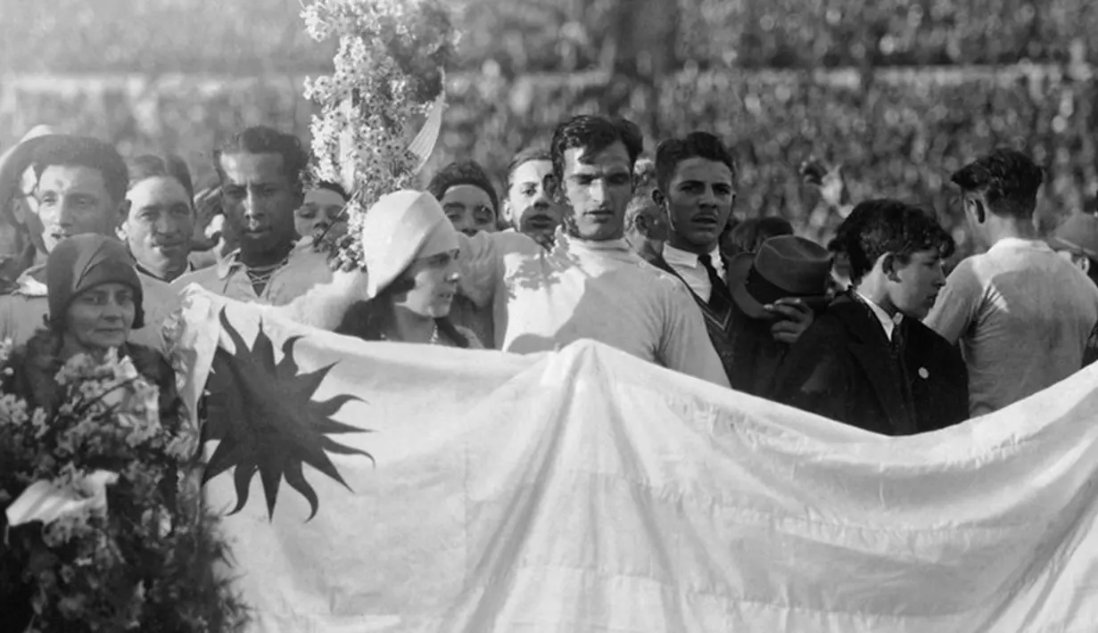 Kegembiraan Uruguay saat menjadi juara Piala Dunia FIFA 1930 di Uruguay (fifa.com)
