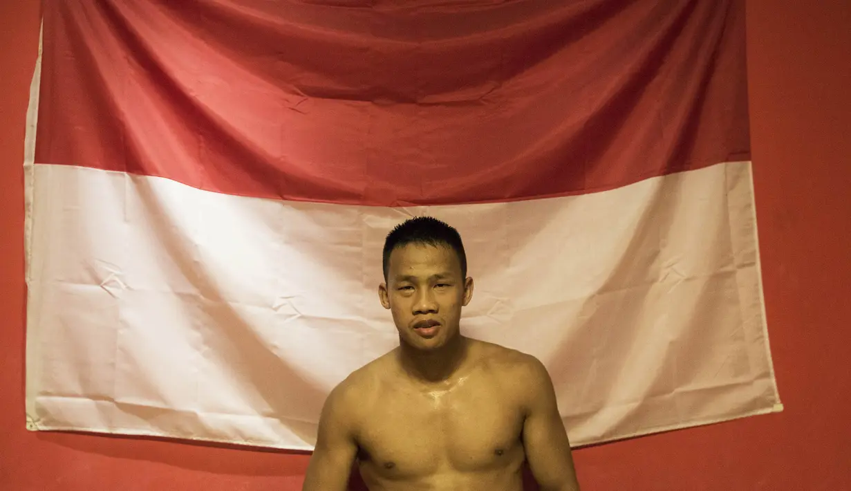 Petinju andalan Indonesia, Daud Yordan, bersiap pertahankan gelar juara tinju kelas ringan (62,1 kg) WBO Asia Pasifik dan Afrika. (Bola.com/Vitalis Yogi Trisna)