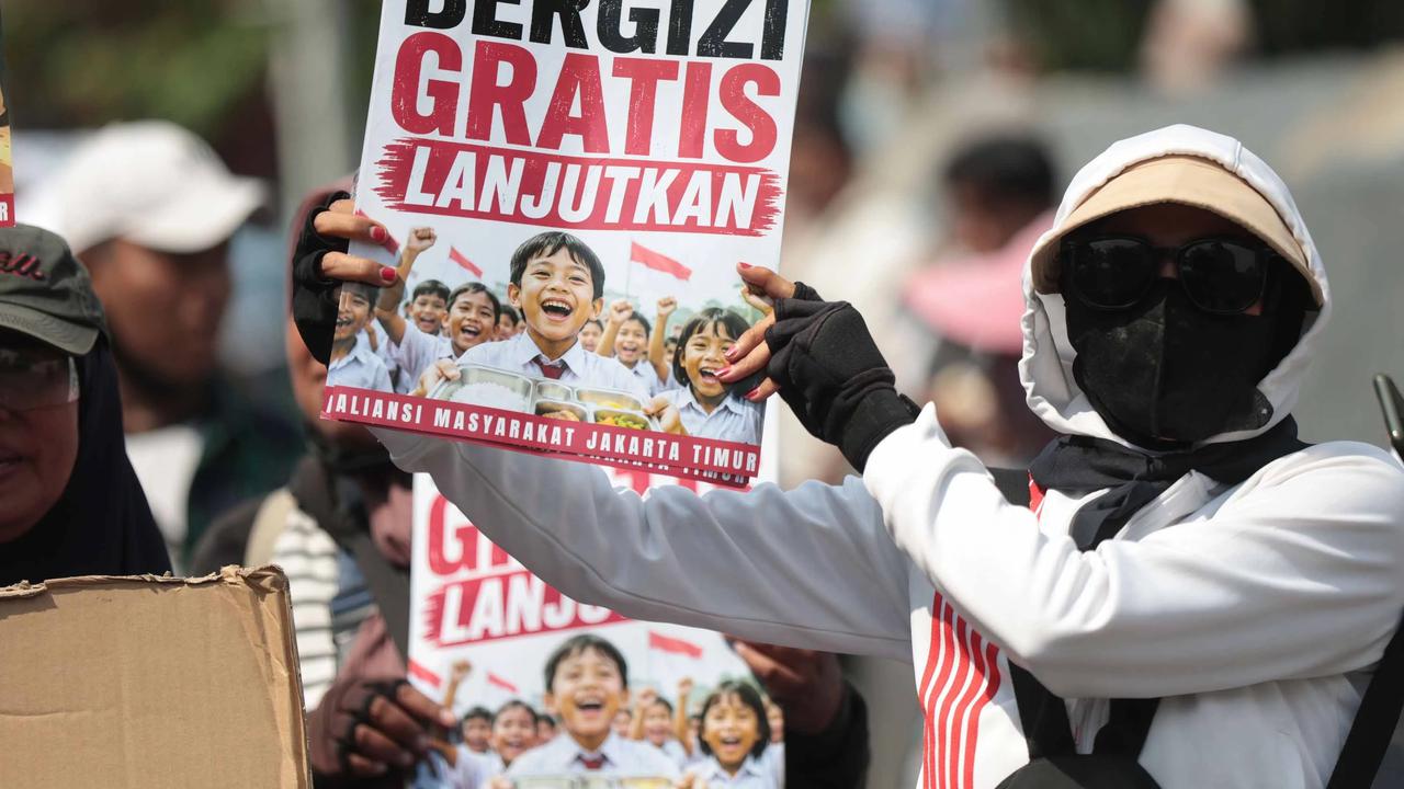 FOTO: Massa Aksi Dukung Kelanjutan Program Makan Bergizi Gratis