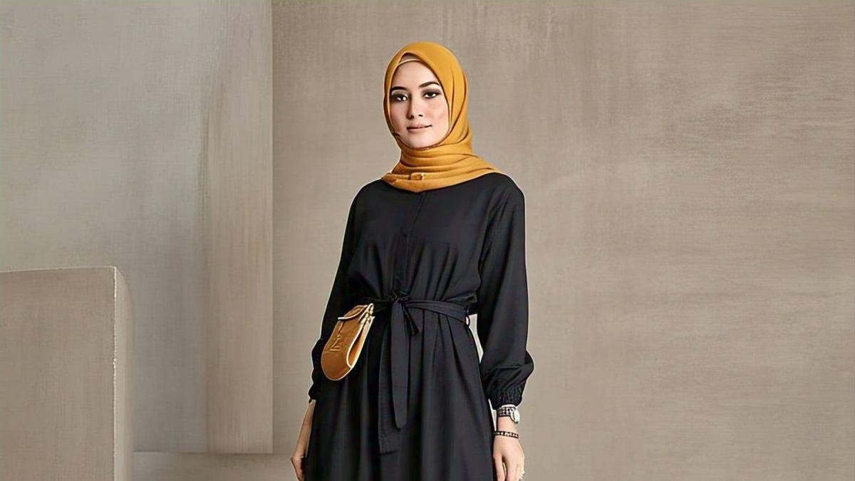 6 Inspirasi OOTD Midi Dress Hijab Kekinian, Tampil dengan Outfit Trendy