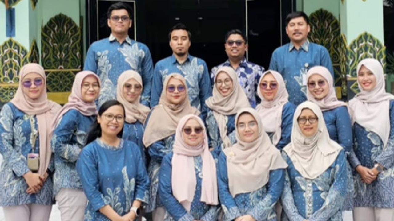 Orang Lain Jungkir Balik Rebutan Perempuan Cantik ini Justru Resign dari PNS, Sikapnya Panen Pujian