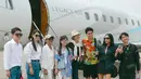 Kali ini, Luna Maya travelling pakai private jet dengan busana kasual yang santai [@lunamaya]