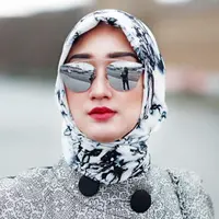 Dian Pelangi adalah desainer muda Indonesia yang berhasil menembus kancah Internasional. (viaintsagram@dianpelangi/Bintang.com)