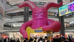 Balon Minions & Monster Setinggi 10 Meter Ramaikan Liburan Sekolah 2026