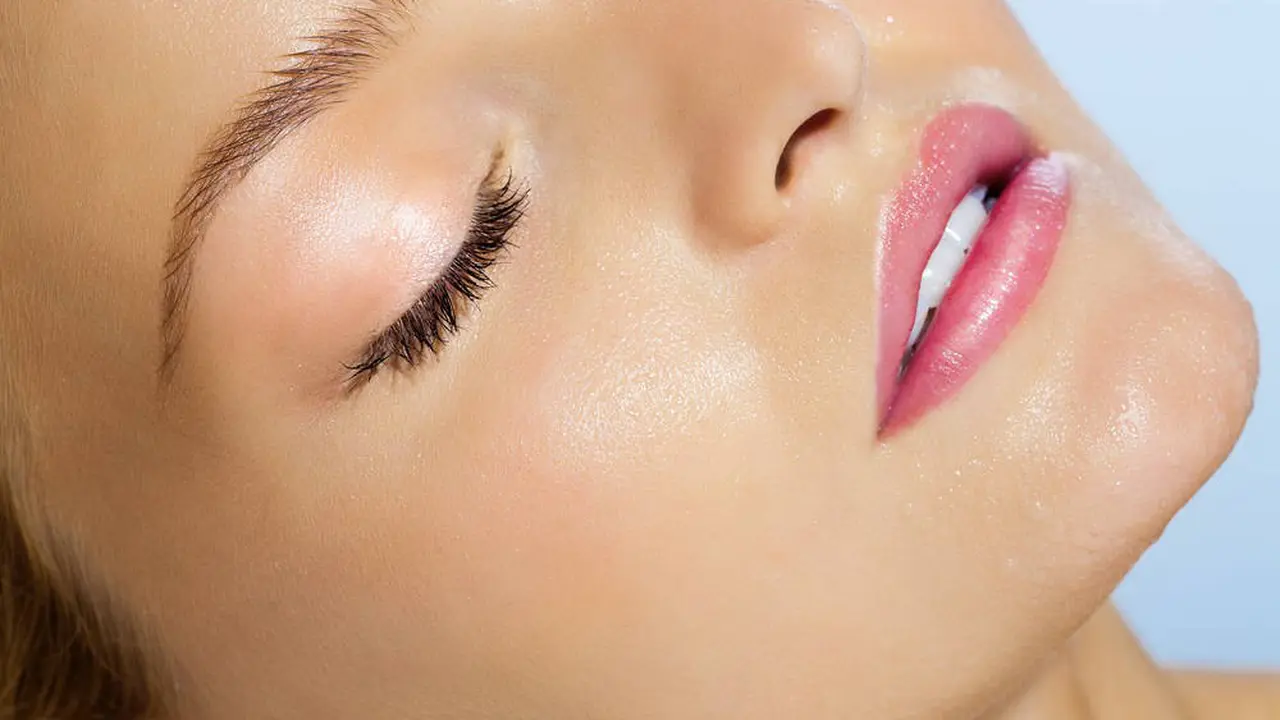 Coba 5 Bahan Alami yang Efektif Atasi Wajah Berminyak., Foto: miraclemiami