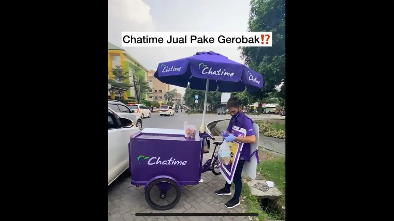 Viral Video Chatime Jual Minuman di Gerobak Pinggir Jalan