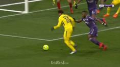 Neymar mencetak golnya ke-27 musim ini saat menjadi penentu kemenangan 1-0 Paris Saint-Germain atas Toulouse. Tiga poin yang membu...