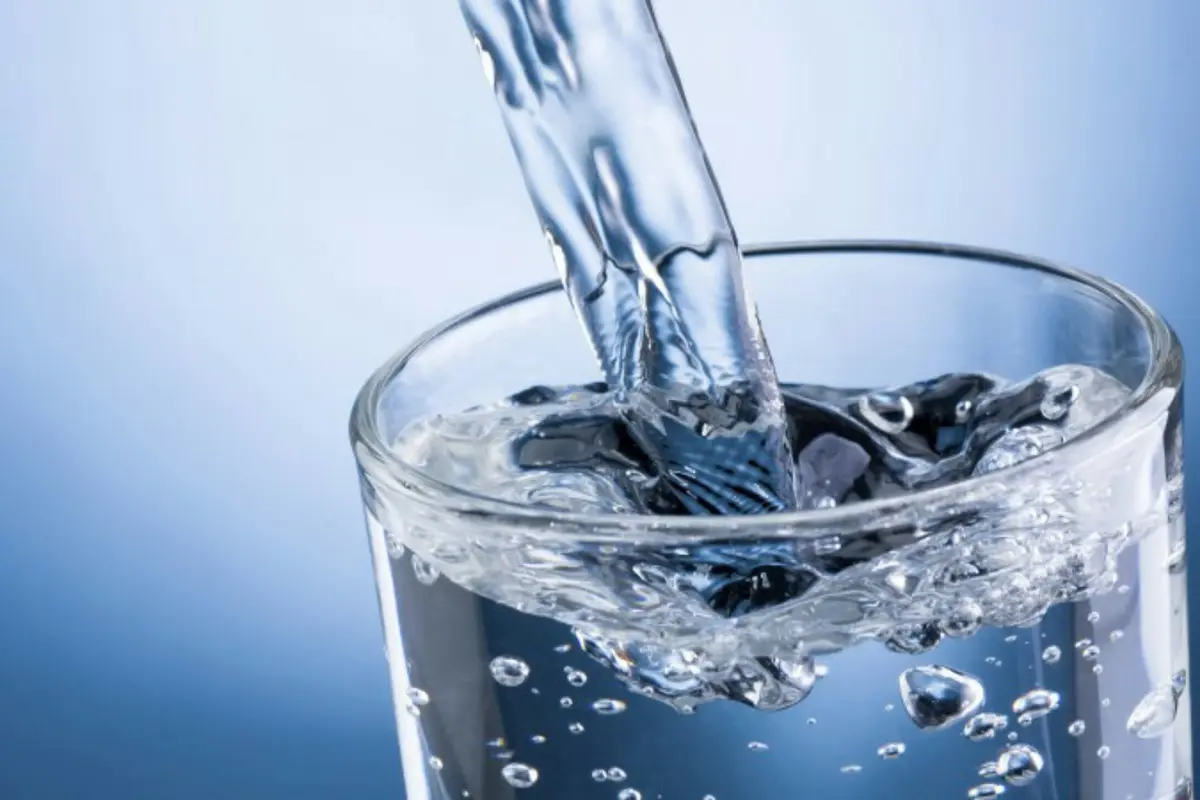 Minum Air Putih