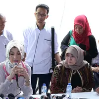 Jumpa pers Arzetti Bilbina. (Yunan Laziale/Bintang.com)