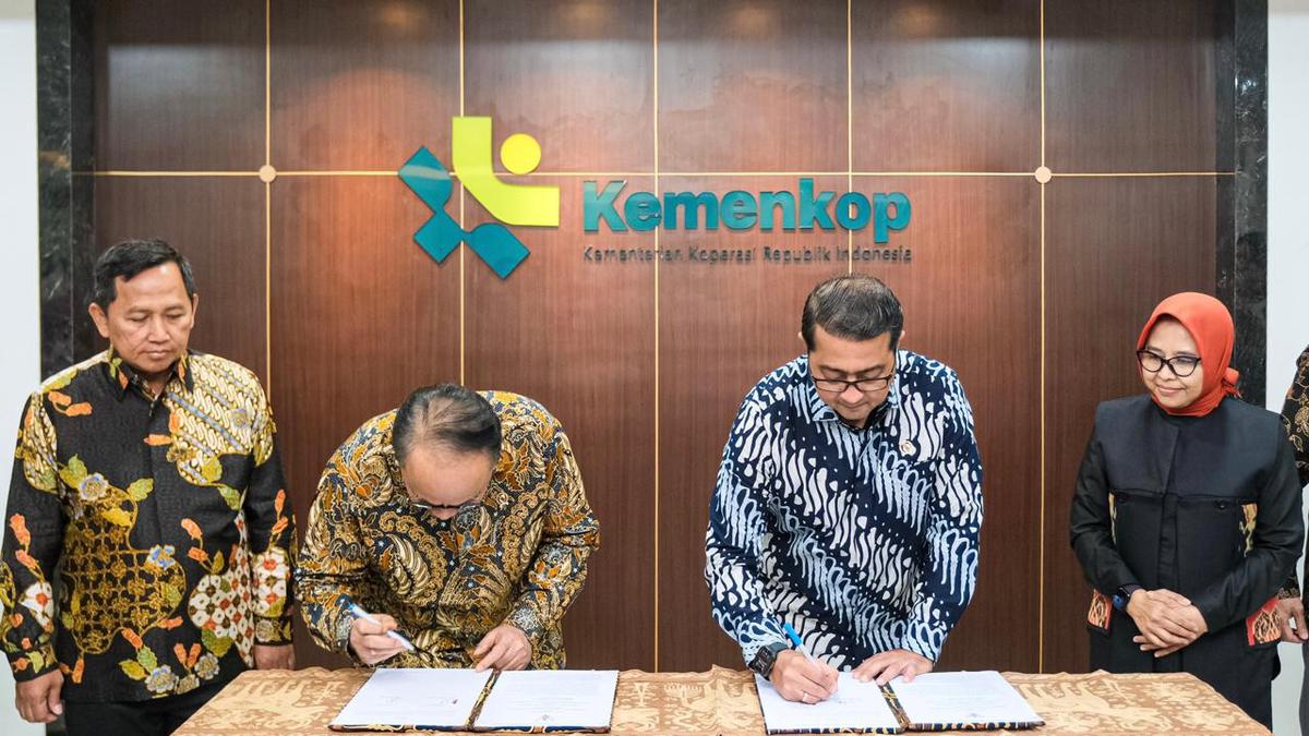 Dorong Ekonomi Desa, Kemenkop dan Kementerian Ekraf Teken MoU Perkuat Koperasi Kreatif