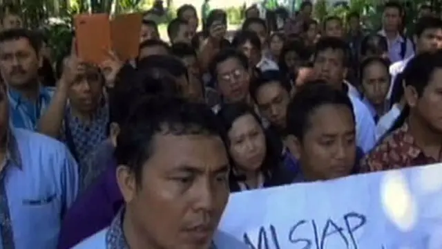 Tolak Relokasi, Pedagang Bandara Ngurah Rai Demo