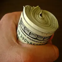 Jangan ulangi kesalahanmu yang dulu. Dengan tiga cara ini, sifat borosmu bisa hilang dan jadi rajin menabung. 