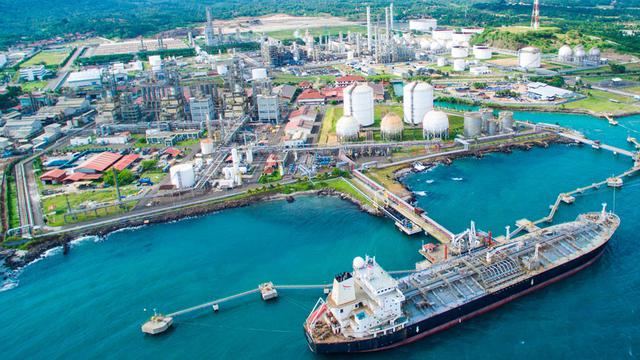 Jetty PT Chandra Asri Petrochemical