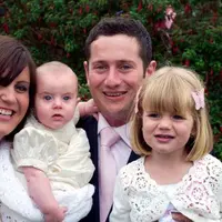 Seorang ibu, Lisa Mitchell (28) dan dua anak perempuannya, Ellie (7) dan Amelia (4) menderita kondisi jantung langka