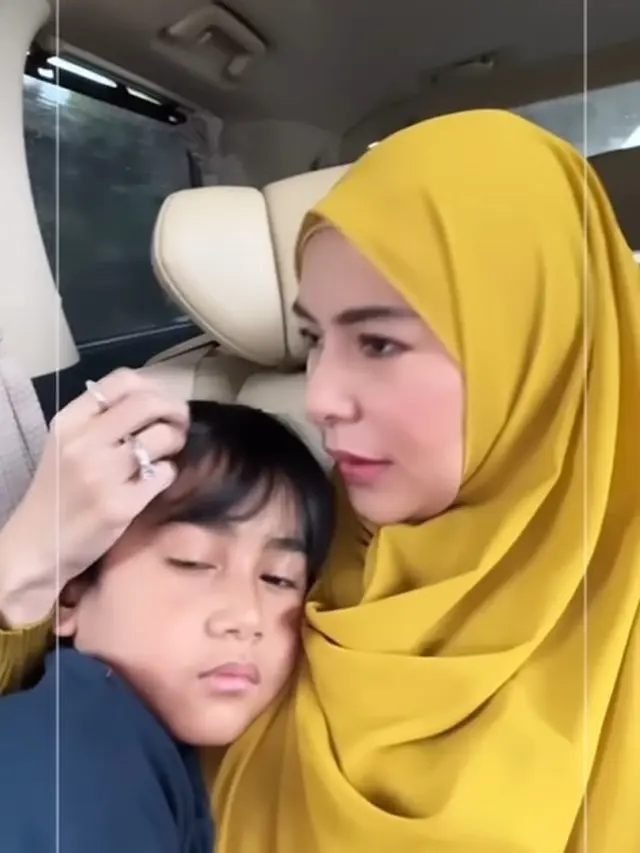 Meisya Siregar sunatkan anaknya, Bambang (Instagram/meisya_siregar)