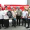 Tito Karnavian Serahkan Mobil Tangki Air 4.000 Liter untuk Aceh Tengah