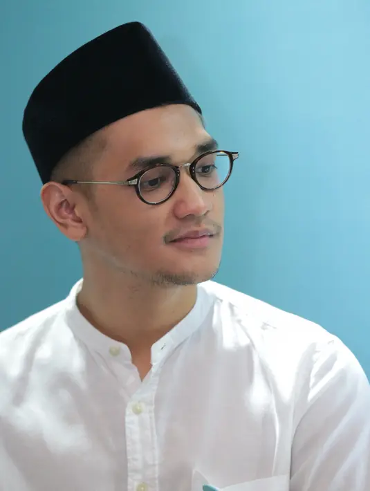 Meski merayakan ulang tahun di China, sebagai umat muslim Afgansyah Reza tetap menjalankannya. Afgan pun merasa jika usianya saat ini sudah seharusnya serius untuk setiap apa yang ia jalani. (Adrian Putra/Bintang.com)