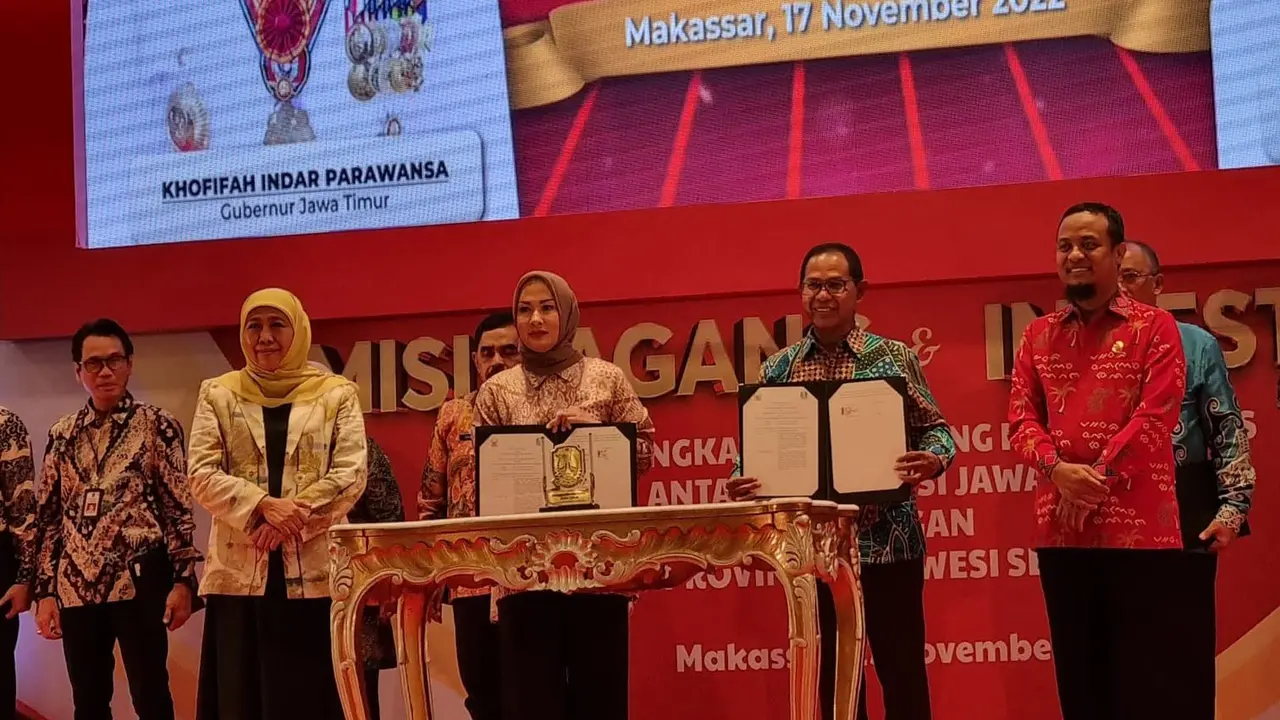 Gubernur Jatim Khofifah Indar Parawansa dalam acara Misi Dagang dan Investasi di Kota Makassar, Kamis (17/11/2022).