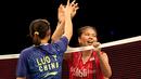 Aksi Greysia Polii/Nitya Krishinda di babak perempat fnal Indonesia Open 2015. (Peksi Cahyo/Bola.com)