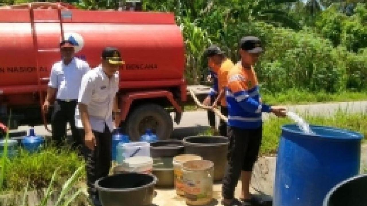 200 KK Terdampak! Kekeringan di Padang Lawas Landa Ratusan Keluarga, Air Bersih Jadi Rebutan