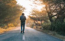 Manfaat Berjalan Setelah Makan atau Fart Walk, Tidak Hanya Sebatas Bantu Buat Kentut