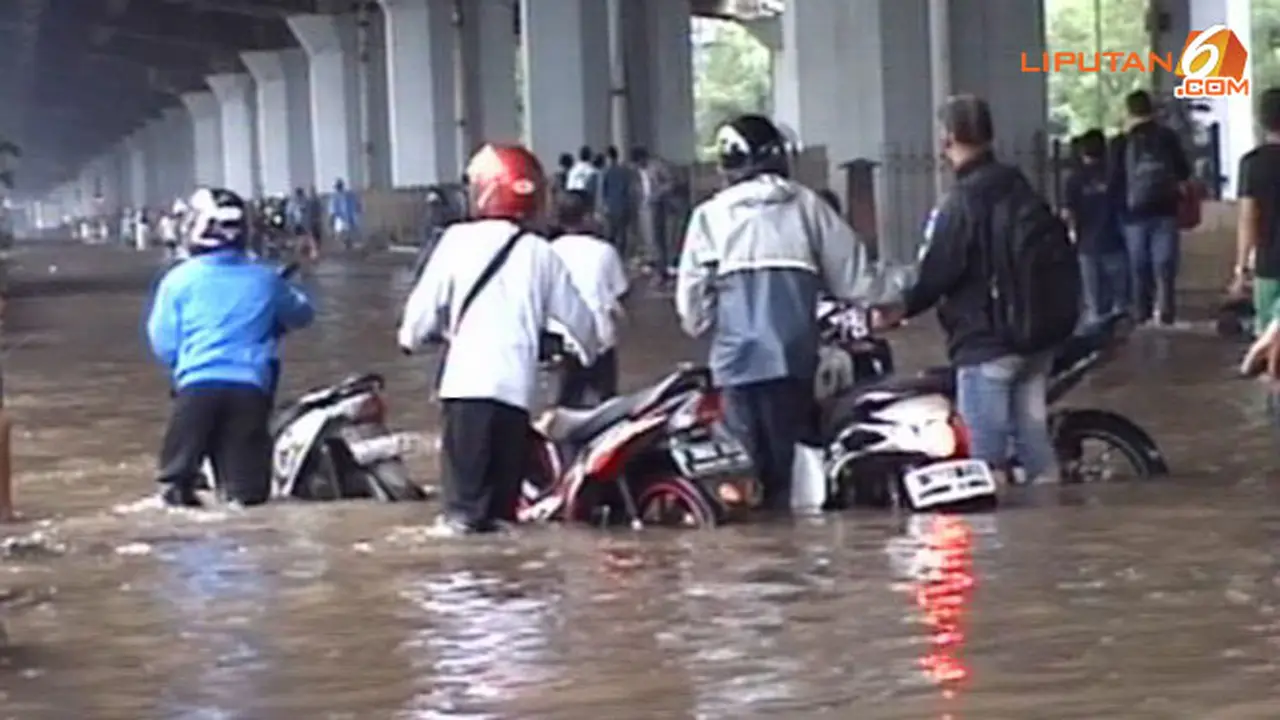 banjir-sunter-140118-b.jpg