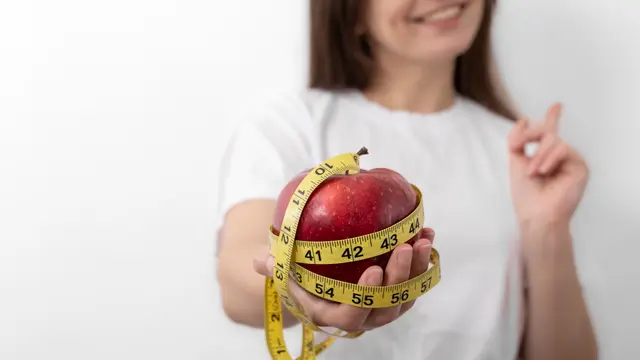 Ilustrasi diet/freepik.com/pvproductions