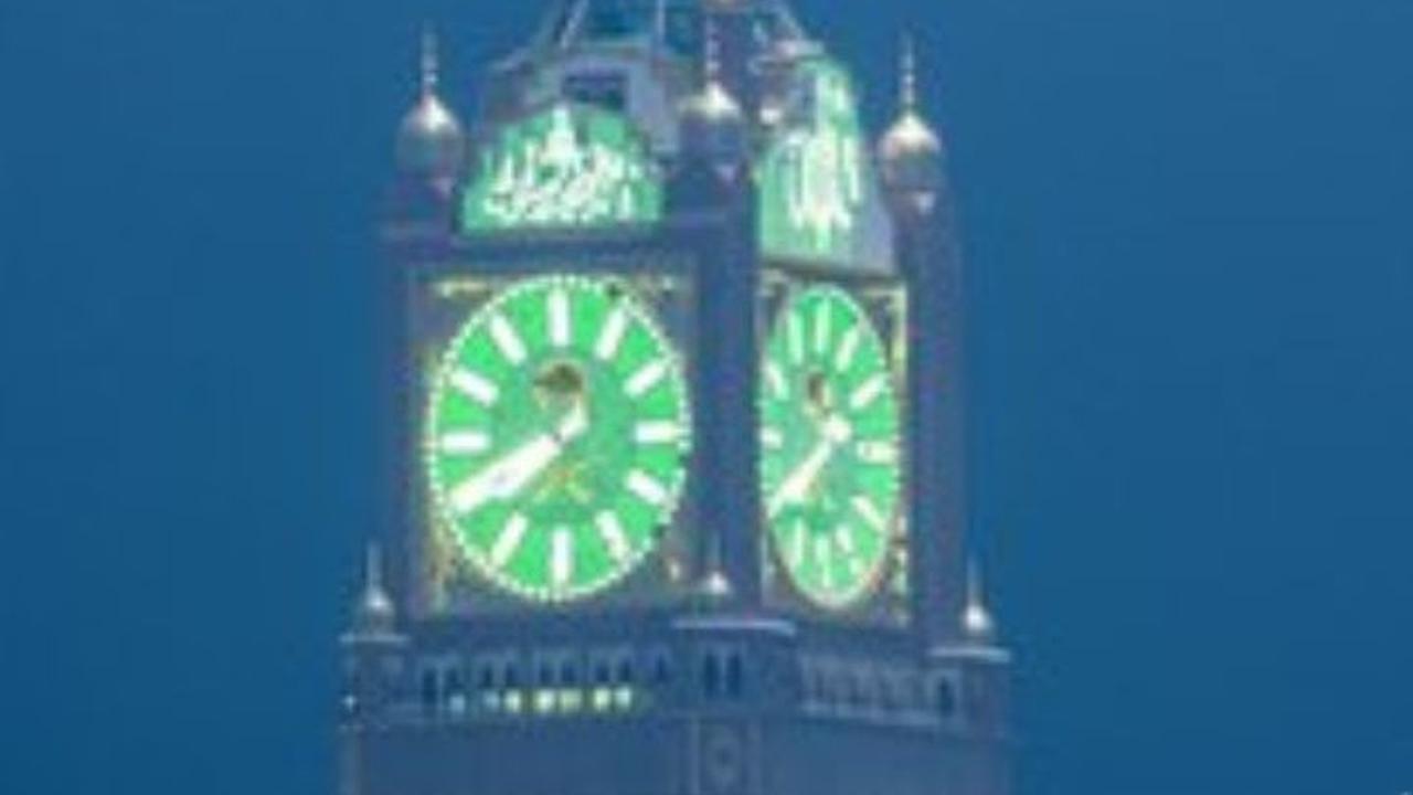 Ini Ternyata Rahasia Penangkal Petir di Menara Jam Makkah saat Geledek Menyambar