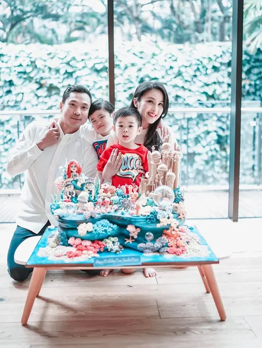 <p>Ultah Sandra Dewi ke-39 (Instagram/sandradewi88)</p>