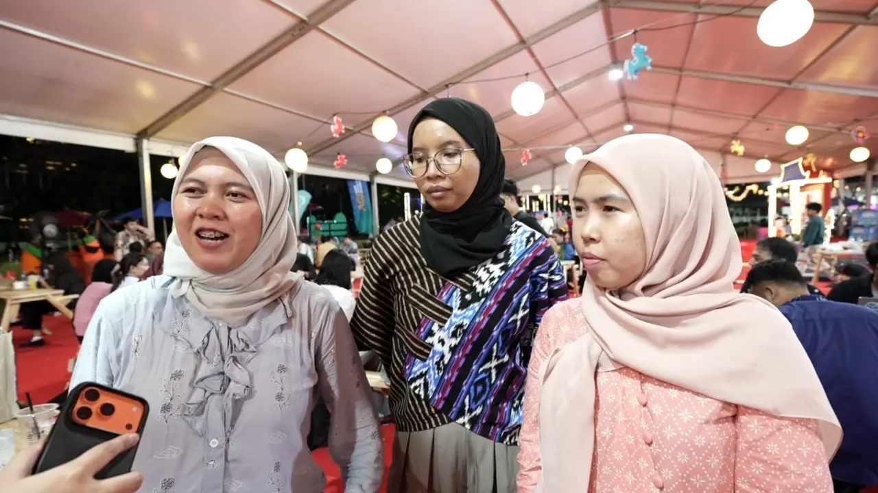 Cerita Tiga Sahabat ke Imlek Festival