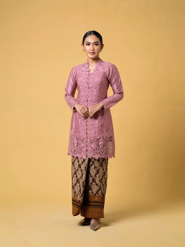 Model Dress Batik Brokat Warna Dusty Pink