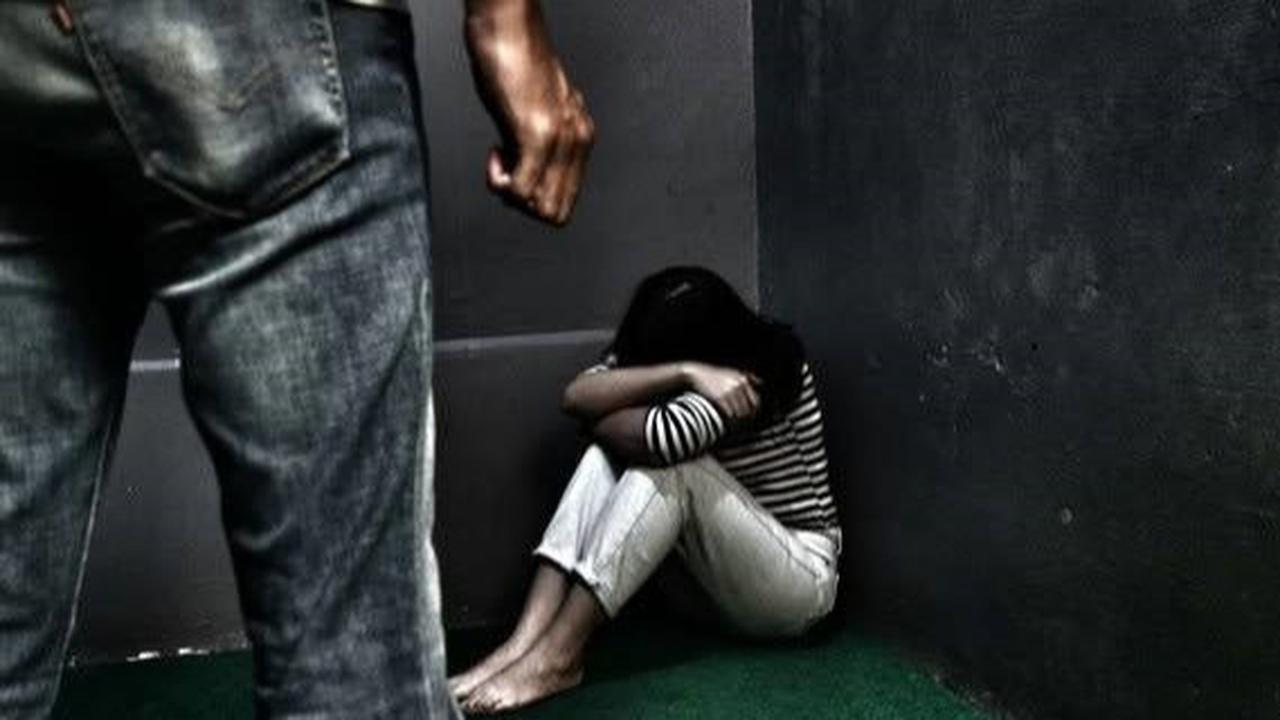 Gadis Disabilitas Dihamili Paman saat Mengungsi Akibat Tanah Longsor