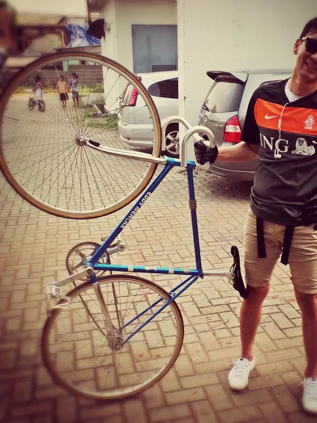6 Potret Vincent Rompies saat Olahraga, Tak Hanya Jago Badminton