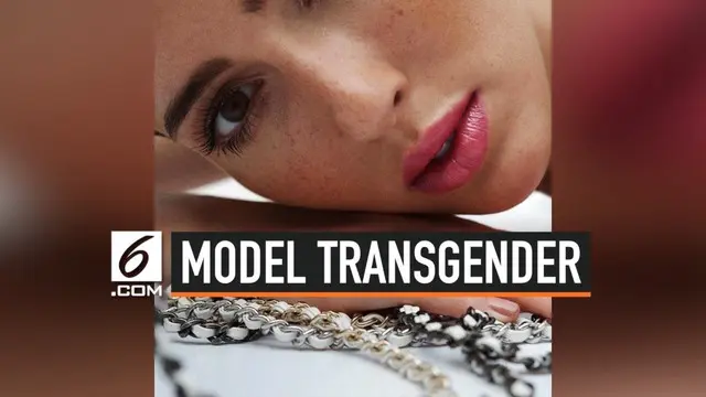 Teddy Quinlivan, model transgender asal Amerika Serikat yang menyita perhatian publik. Ia digaet brand ternama Chanel untuk sebuah iklan kecantikan. Ini menjadikan Teddy sebagai model transgender pertama untuk brand Chanel.
