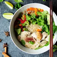 pho | unsplash.com/@sharonchen