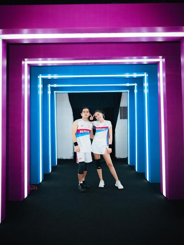 Potret Caitlin Halderman dan Rangga Azof berpasangan saat main bulu tangkis (Foto: instagram azofrangga)