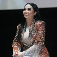 Krisdayanti ubah nama panggung [Fimela.com Adrian Utama Putra]