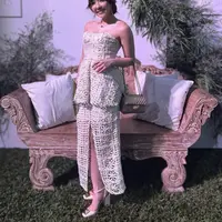 Menghadiri pernikahan luna Maya, Gisela menghabiskan waktu di Bali dengan outfit yang selalu on point. [Foto: Instagram/ Gisel_la]