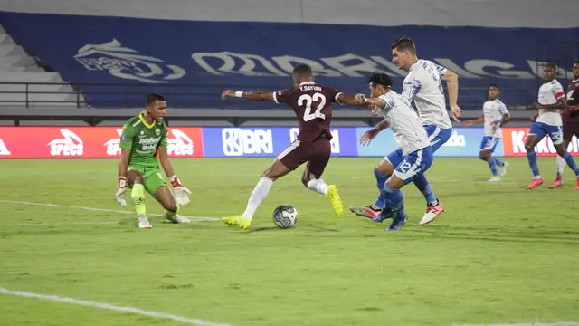 PSM Makassar, Persib Bandung