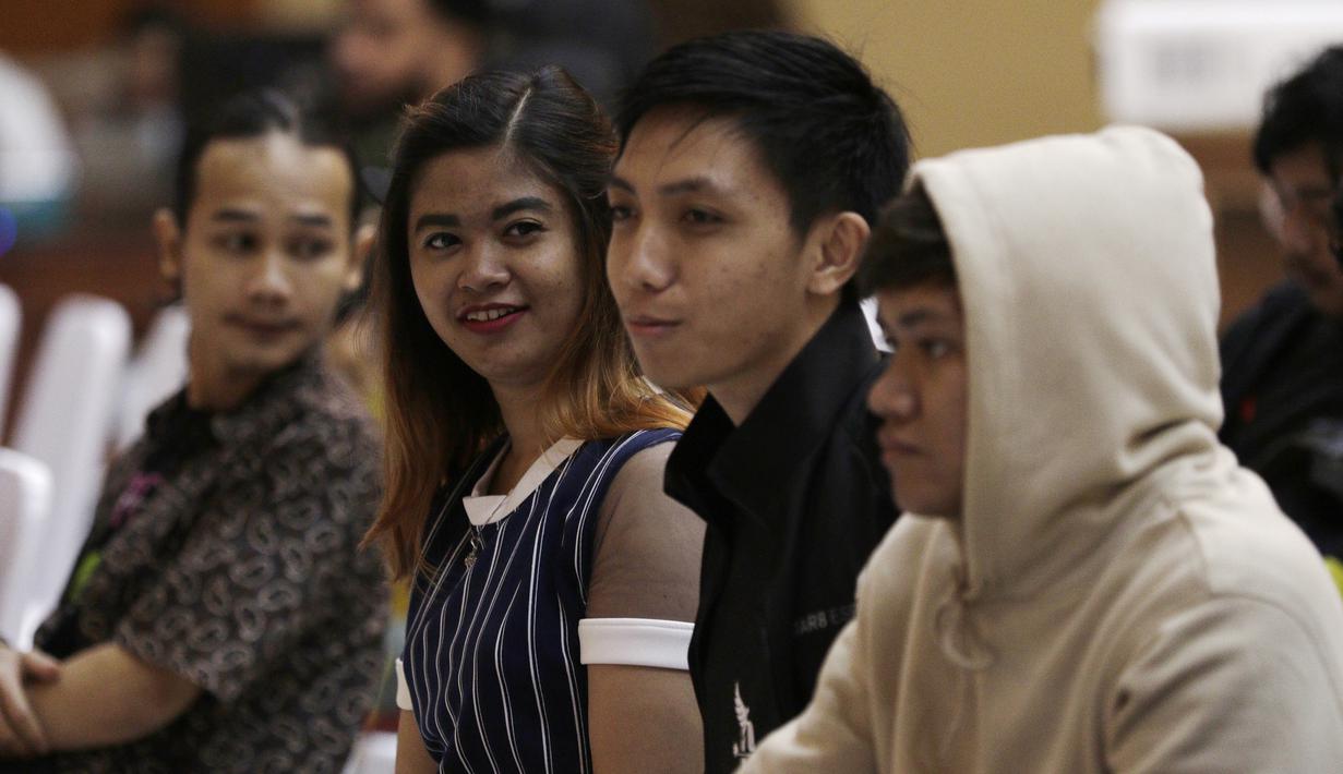 Tim peserta Piala Presiden Esports 2019 saat mengikuti bootcamp di Gedung Krida Bhakti Setneg, Jakarta, Selasa (26/3). Final Piala Presiden Esports akan digelar pada 30-31 Maret 2019. (Bola.com/Yoppy Renato)