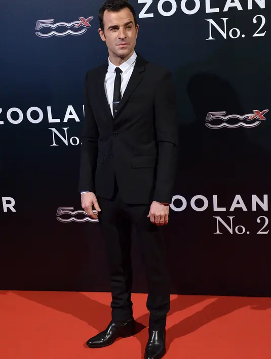 Dalam wawancaranya dengan Yahoo, Justin mengatakan penampilan dan gaya berpakaiannya tak berubah sejak ia berusia 13 tahun sampai sekarang, dan ia pun sudah akrab dengan jaket kulitnya sejak itu. (AFP/Bintang.com)