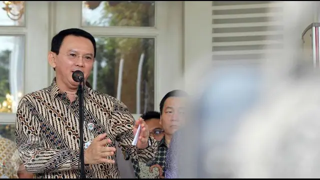 Kartu Jakarta Pintar (KJP) kerap diselewengkan. Gubernur DKI Jakarta Basuki Tjahaja Purnama kembali menemukan adanya modus baru dalam penyelewengan dana dari kartu tersebut. Modus itu yakni dengan memanfaatkan oknum pekerja Stasiun Pengisian Bahan Bakart 