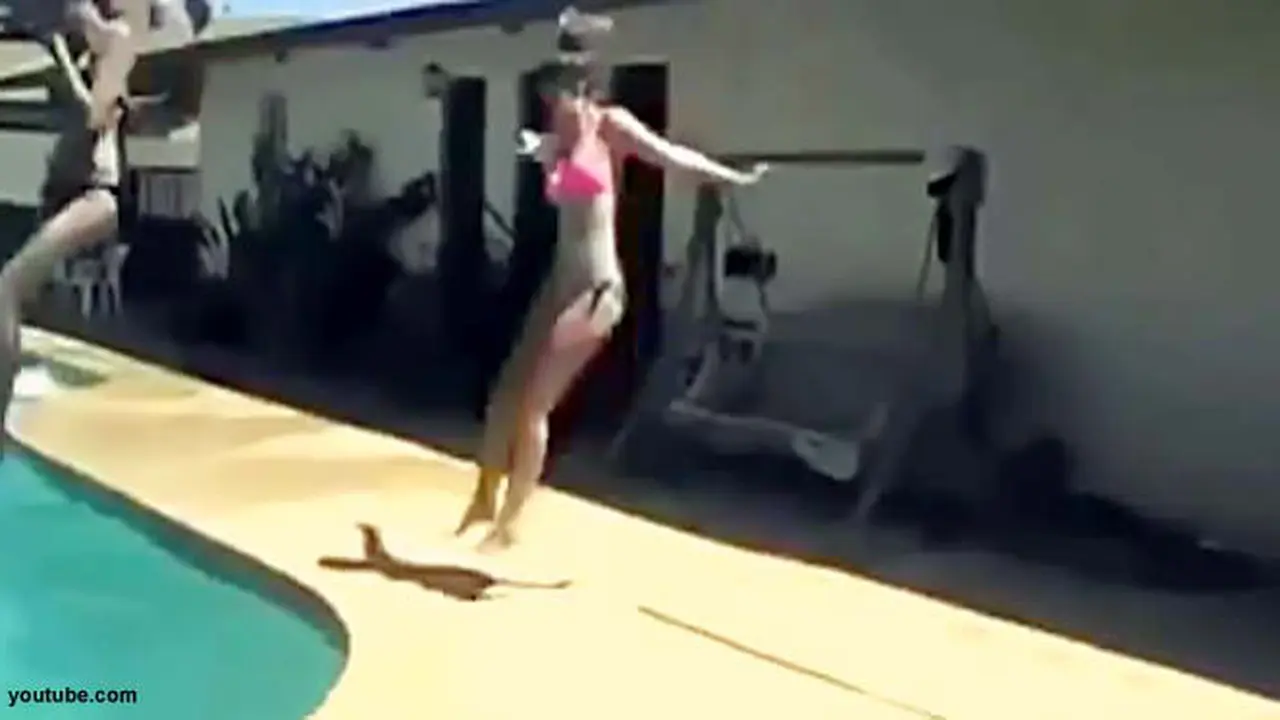 lompat-dari-atap130606b.jpg