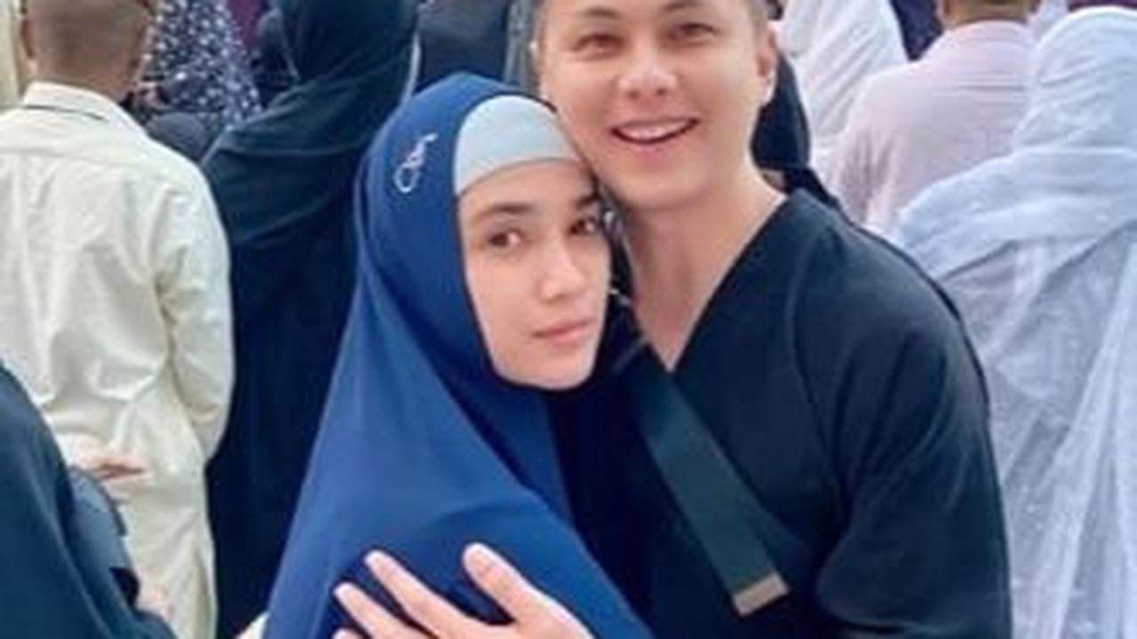 Ussy Sulistyawati <br>