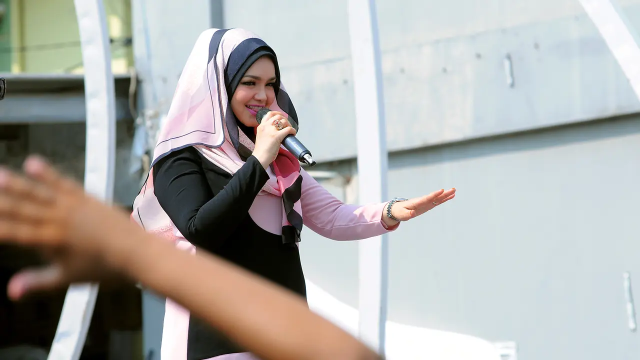 Siti Nurhaliza Persembahkan Album Baru untuk Korban MH-17