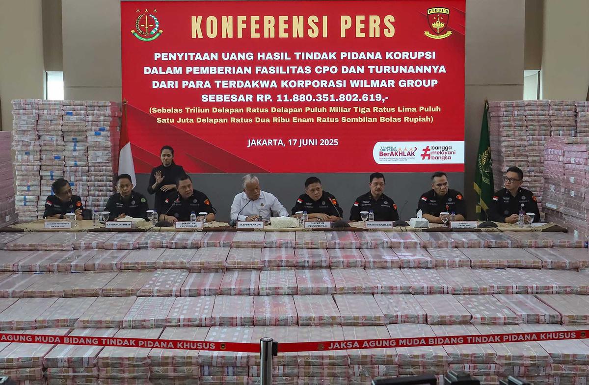 FOTO: Penampakan Uang 2 Trilyun Rupiah, Sitaan dari Wilmar Group di Kejagung Jakarta